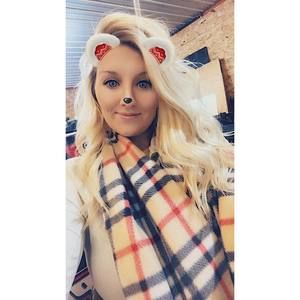 Meet your Posher, Elizabeth